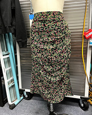 Vero Moda Women’s Floral Straight & Pencil Midi Skirt Size M Black Pink picture