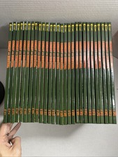 Combat and Survival: What It Takes to Fight and Win: Complete Set, 28 Volumes picture