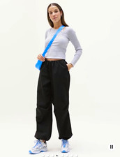 Athleta Midday Low Rise Women’s XS Black Jogger Poplin Pants Drawstring picture