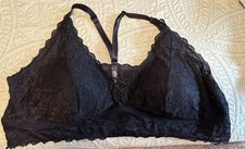 TORRID Bra Size 4 Wireless Black Lace Pullover Bra Bralette Sexy NWT picture