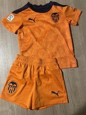 Boys Puma Valencia Football Shirt and Shorts Kit Age 3-4 picture