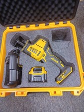 DEWALT Atomic 20V Cordless Reciprocating Saw (Kit) - DCS369B W/ Bat  And Charger picture
