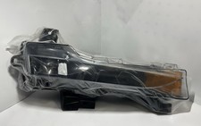 NEW OEM 17-24 Tesla Model 3 / Y, Fog Lamp Turn light Assembly Right 1077392-00-F picture