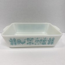 VINTAGE PYREX AMISH BUTTERPRINT  1 & 1/2 qt CASSEROLE DISH 0503 picture