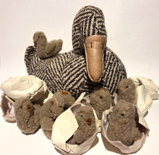 Vintage 1983 Carolyn Cook Duck & 8 Ducklings OOAK Textile Art Handmade PLS READ picture