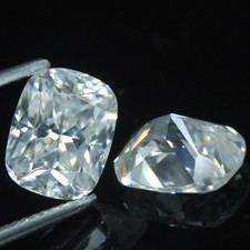 Natural 4.7 Ct Certified D Color VVS1 Excellent 7x9 MM Long Cushion Pair Diamond picture