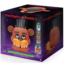 Jazwares Five Nights at Freddy's Classic Freddy Deluxe Collector Helmet-PRESALE picture