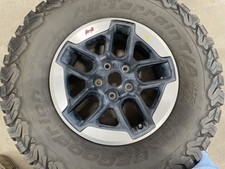Wheel 17x7-1/2 10 Slot Painted With Machined Accent Fits 13-17 WRANGLER 991462 picture