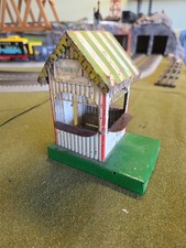 Prewar - Bing ? O Gauge Ticket Booth Possibly a Carnival Piece. Please Read picture