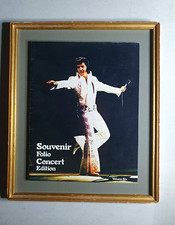 Elvis Presley 1975' Souvenir Folio Concert Edition Volume Six Photo Book. Rare picture