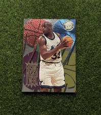 1995 Fleer Ultra Shaquille O’Neal Rising Star Gold Medallion #6 Magic picture