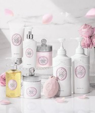 JILL STUART White Floral Deep Head Cleanse 280g Set with 30g & Body Milk picture