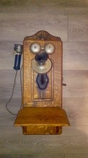Kellogg Pre-1920  Wooden Wall-Mount Crank Telephone w/ Bells & mechanical picture