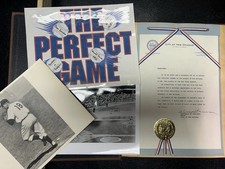 Don Larsen Personal Collection Scrapbook Estate 1956 World Series Perfect Game picture