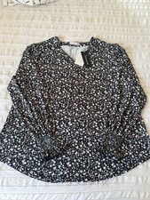 New with tags Fantaslook women’s floral blouse in size 2XL. picture