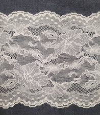 Vintage White Floral Galloon Lace Trim 6