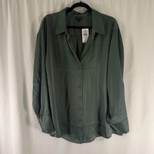New Torrid Blouse Women's 2X 18-20 Forest Green Long Sleeve Collared Vneck  picture