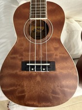 Lanikai Ukulele BEAUTIFUL w Carry Case. PLEASE SEE DESCRIPTION RE SHIPPING PRICE picture