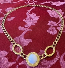 VINTAGE MONET GOLDTONE 18