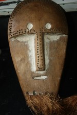 RARE OLD METOKO -LEGA HANDMASK BEGIN 20 TH C. R.D.CONGO PROVENANCE  picture