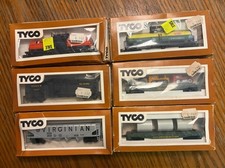 Tyco HO Scale Electric Trains Vintage 1975 Lot Of 6 Old New Stock picture