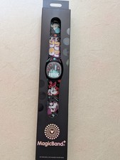 Disney Parks Celebrate 2026 Mickey and Friends Castle Magic Band Plus New Unlink picture