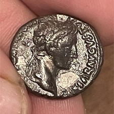 Augustus Caesar / Octavian Silver Denarius Gaius & Lucius Caesar Lugdunum picture