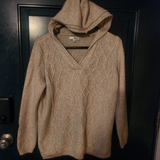 womans sweater picture