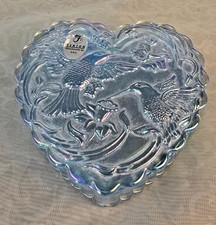 Fenton Glass Aqua Blue  Iridescent Hummingbird Heart box perfect picture