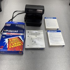 Vintage Polaroid OneStep Closeup 600 Camera with Unopened Film – Untested picture
