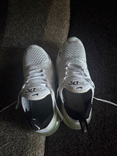 Nike Air Max 270 Men's White/Black Low Top Lace-Up Cushioned Sneakers picture