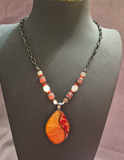 Vintage Signed Kenneth Cole Artisan Agate Pendent Necklace. 16
