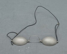 Oculo-Plastik Durette II Patient Eye Shield (R2) picture
