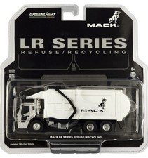 Greenlight 1/64th Scale Mack Lr Refuse/recycling Truck White picture