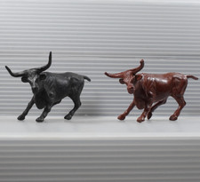 MARX TEXAS LONGHORN STEER VINTAGE 1960s PLASTIC TOY FARM RANCH ANIMAL 2PCS BULL picture
