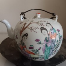 Chinese Jingdezhen Story Character Teapot picture