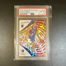 Panini 2018-19 Revolution Luka Dončić Rookie #128 Chinese New Year Parallel picture