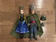 Rare Frozen Anna And Kristoff Wedding Doll Set picture