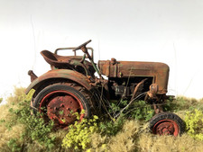 Weathered Universal Hobbies 1/43 Scale O Gauge 1958 Fendt Barn Find Tractor picture