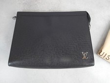 LOUIS VUITTON Pochette voyage black Clutch bag AUTHENTIC picture