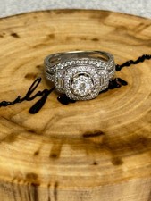 1.0 Carat Lovebright, Round tapered,14 KT White Gold diamond ring picture