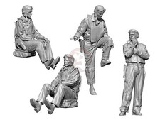 Legend 1/144 US Navy Pilots Set No.2 WWII Seated & Standing (4 Figures) LF4403 picture