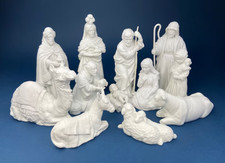 VTG AVON NATIVITY 12pc HOLY FAMILY KINGS ANIMALS SHEPHERDS BOXES FOAM EUC picture