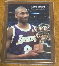 1998 KOBE BRYANT Sports Weekly Lakers #25 Rare Lakers Insert picture