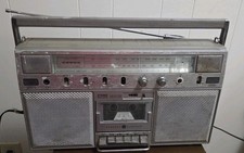 1980s GE General Electric 3-5254a Boom Box AM/FM Radio Cassette (Parts Only) picture