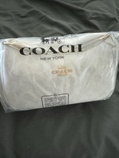 New Coach Teri Shoulder Bag in signature Canvas “White/Chalk”. picture