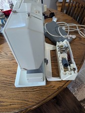 Vintage Bernina 1000 Designer Sewing Machine - Tested Working Swiss Made w/ Feet picture