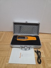 Temtop M2000C Handheld Air Quality Monitor CO2 PM2.5 PM10 Detector w/ Case & Man picture