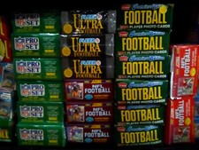 Huge Bulk Lot of 100 Unopened Old Vintage NFL Football Cards in 7 Wax Packs NEW picture