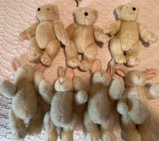 Vintage Lot of  3 Muffy VanderBear & 4 Hoppy VanderHare dolls only with 6 stands picture